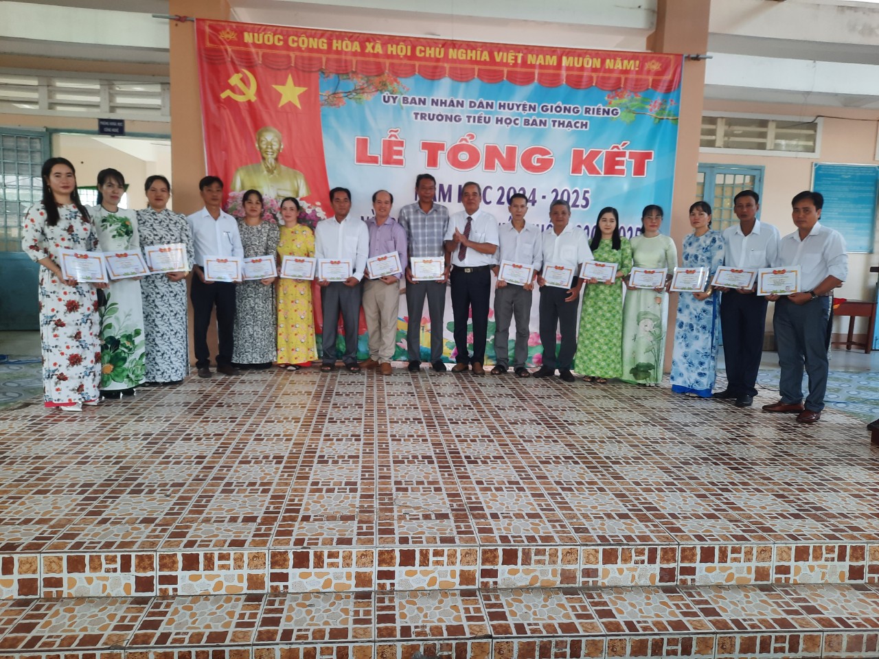 TỔNG KẾT NĂM HỌC 2024-2025